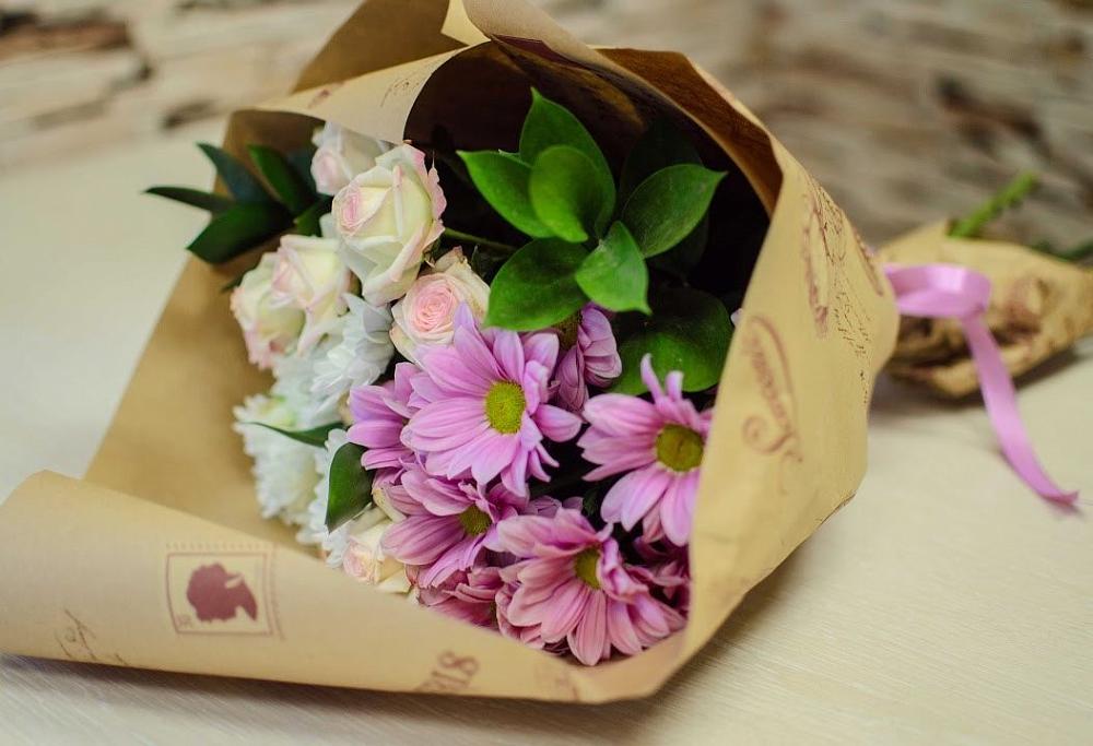 Букет цветов из: Розы и Хризантемы в Оричах