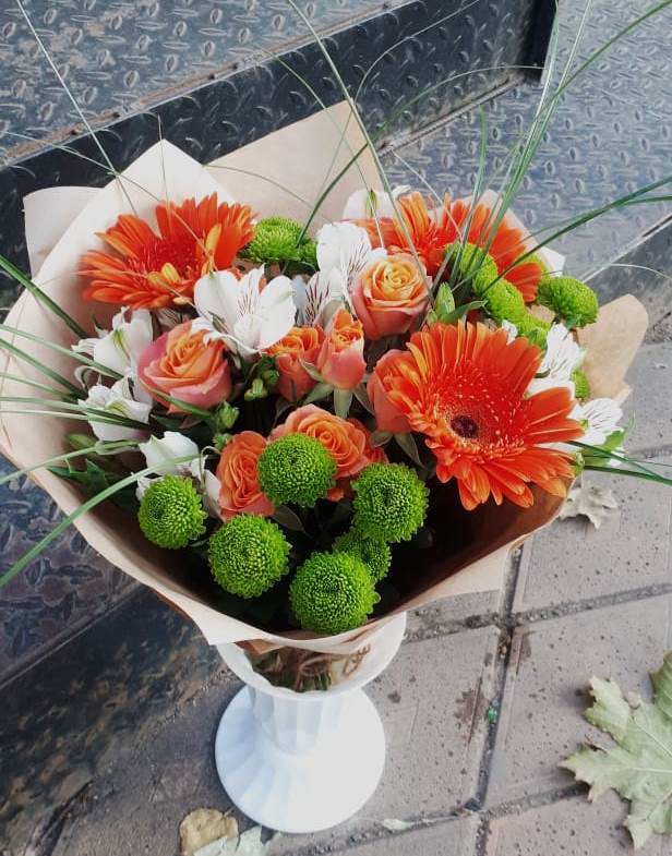 Букет цветов из: Герберы, Хризантемы, Альстромерии и Розы в Оричах