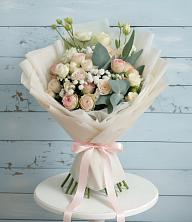 Букет цветов из:  Розы и Лизиантусы в Оричах