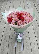 Букет цветов из:  Альстромерии в Оричах