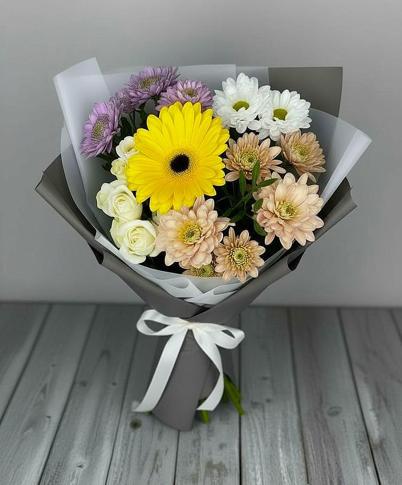 Букет цветов из: Розы, Герберы и Хризантемы в Оричах