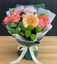 Букет цветов из:  Гвоздики, Розы, Герберы и Хризантемы в Оричах