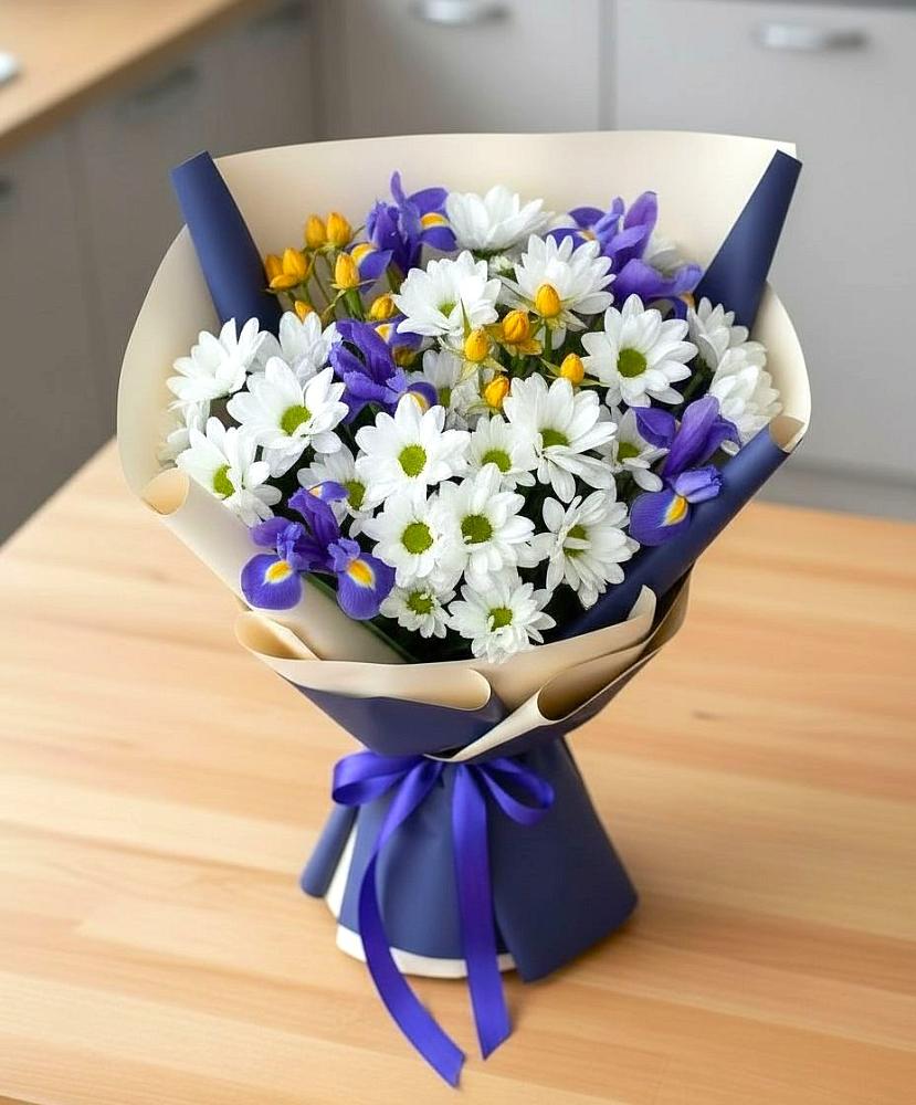 Букет цветов из: Розы, Ирисы и Хризантемы в Оричах