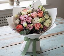 Букет цветов из:  Розы, Лизиантусы и Гвоздики в Оричах