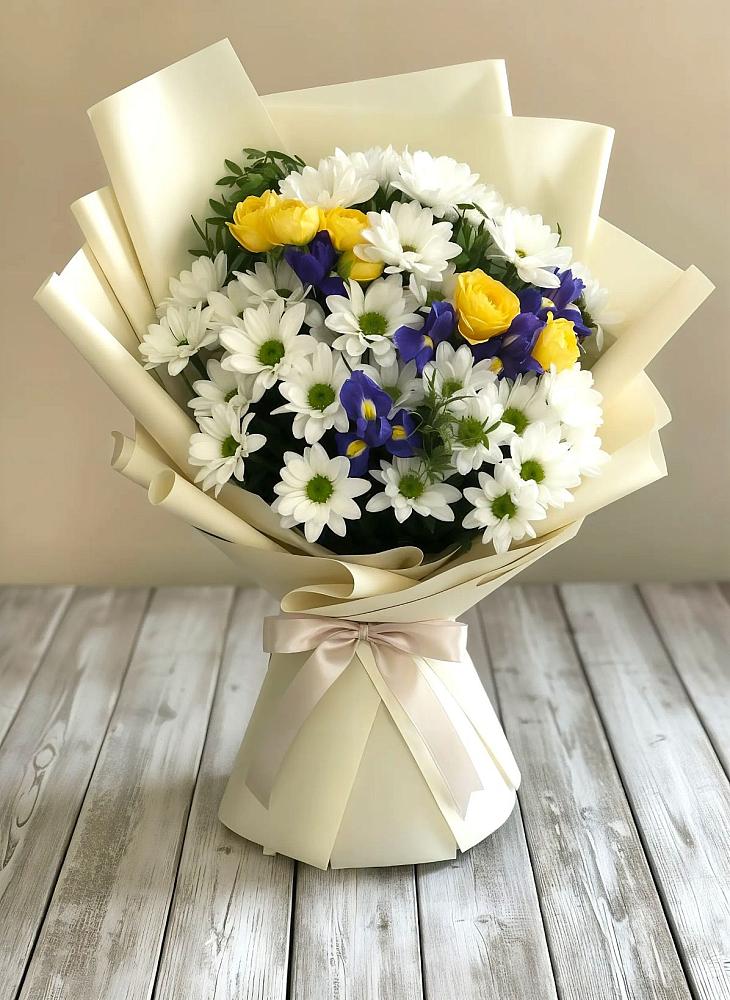 Букет цветов из: Ирисы, Хризантемы и Розы в Оричах