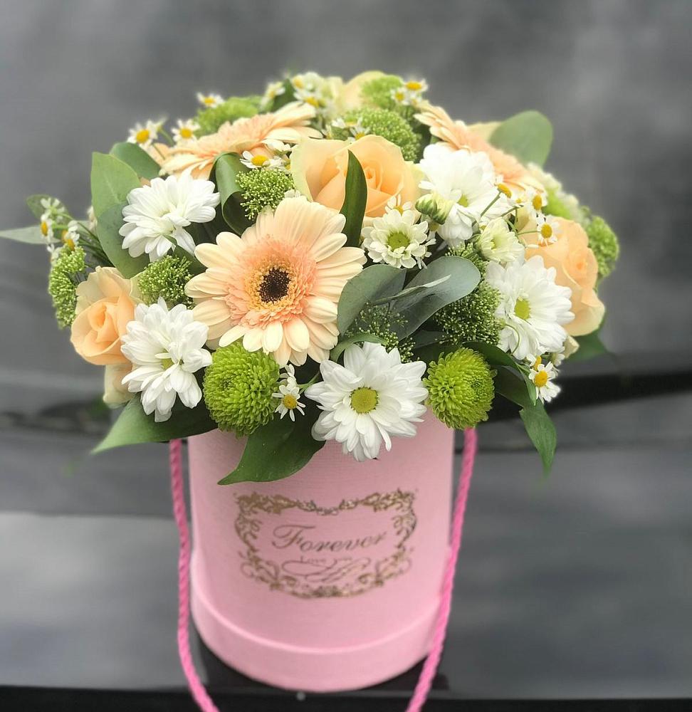 Цветочная композиция из Розы, Герберы и Хризантемы в шляпной коробке в Оричах