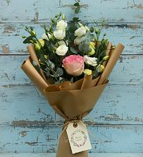 Букет цветов из:  Розы и Лизиантусы в Оричах